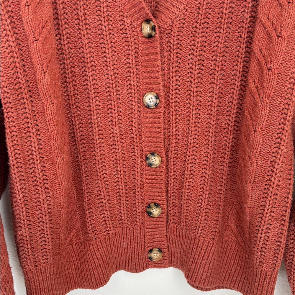 cupcakes & cashmere Women's Cable Knit Cardigan Brick Red Size Large - Picture 4 of 5